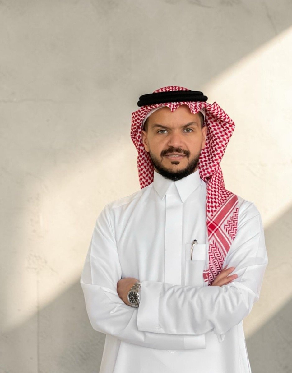 بندر أبو سمن النمري، المؤسس والرئيس التنفيذي